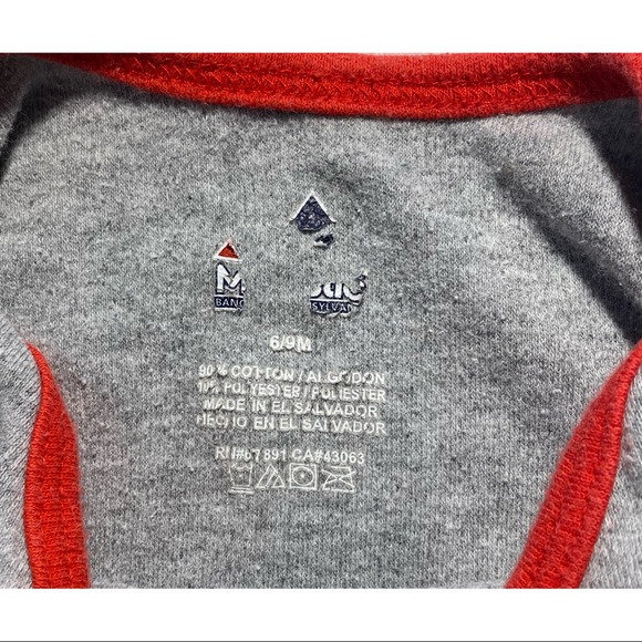 Majestic “Cincinnati Reds” Onesies - Picture 7 of 7